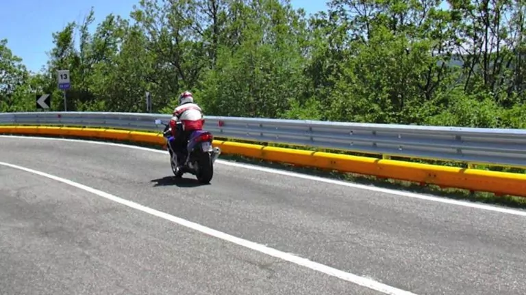 SALVA-MOTOCICLISTI