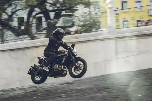 Svartpilen 701 Style