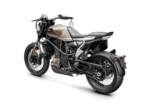 Svartpilen 701 Style