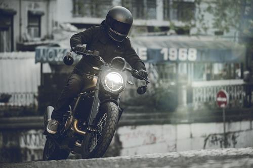 Svartpilen 701 Style