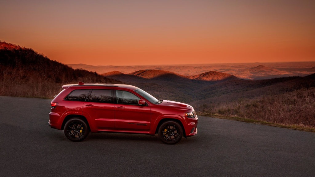 eep-grand-cherokee-trackhawk