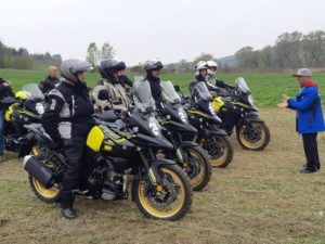 suzuki v-strom 2