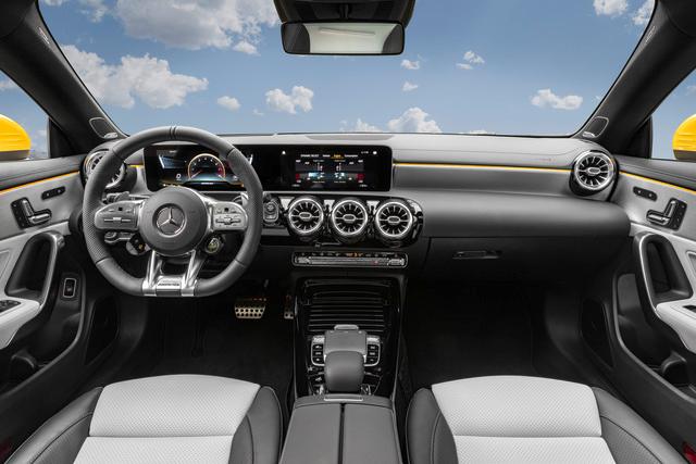 Mercedes AMG CLA35 Shooting Brake
