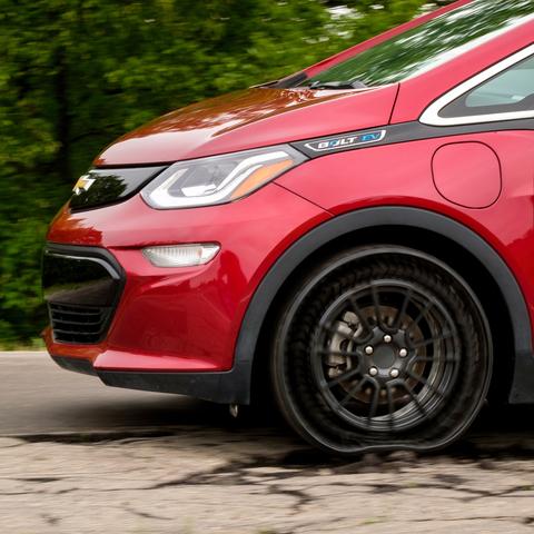 Michelin e GM Uptis