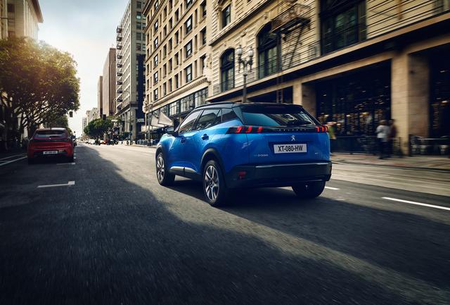 nuova peugeot 2008