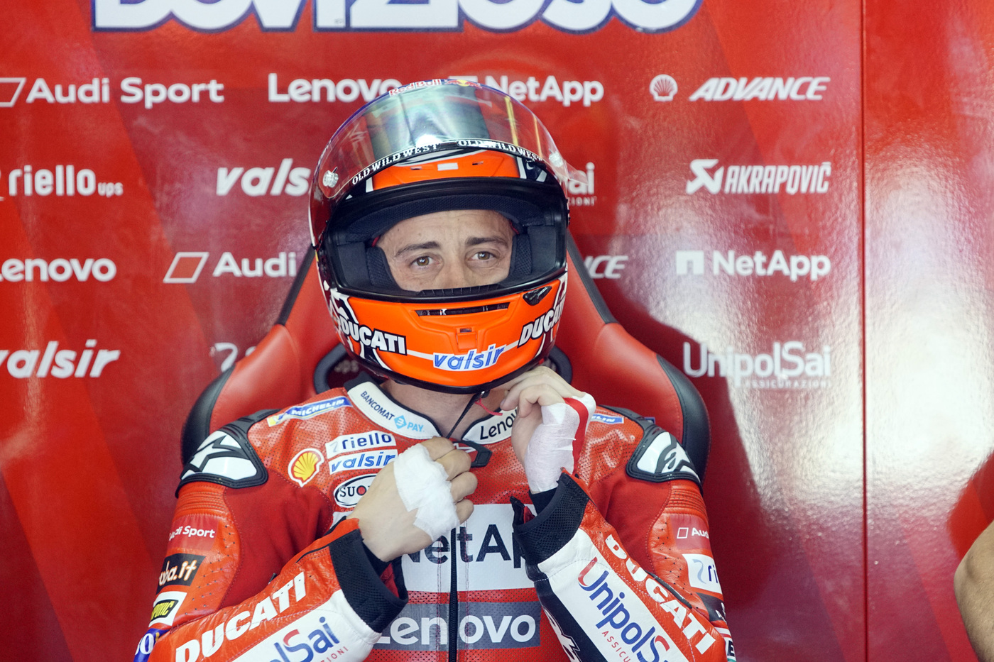 Gli occhi di Pegasus sul casco ed il mercato piloti, Dovizioso svela: \