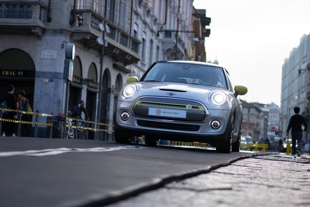 mini se