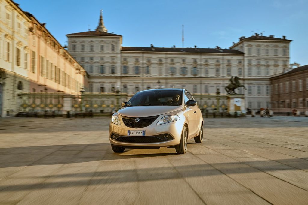Lancia Nuova Ypsilon Monogram