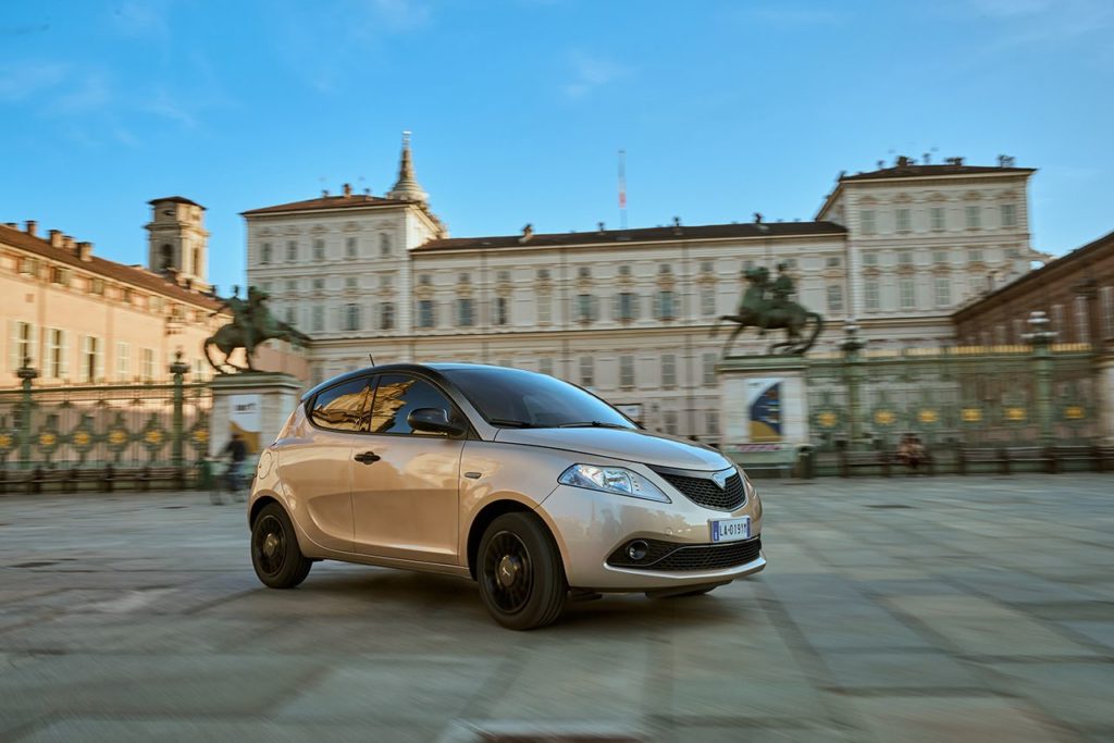 Lancia Nuova Ypsilon Monogram