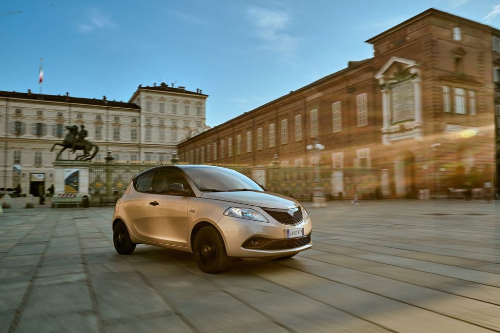 Lancia Nuova Ypsilon Monogram
