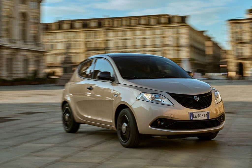Lancia Nuova Ypsilon Monogram