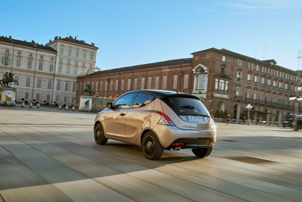 Lancia Nuova Ypsilon Monogram