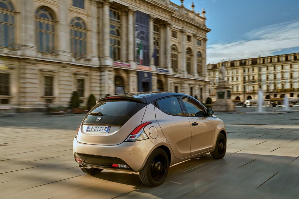 Lancia Nuova Ypsilon Monogram