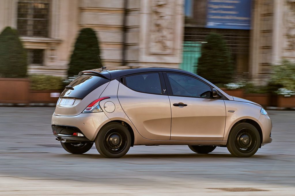 Lancia Nuova Ypsilon Monogram