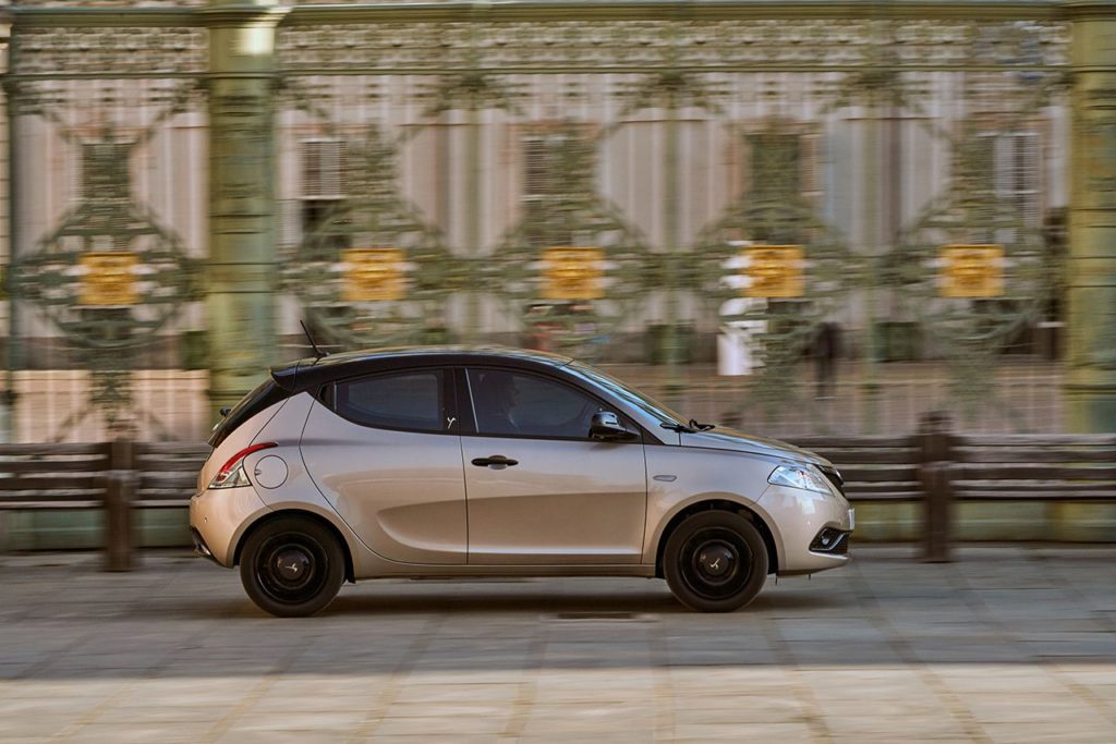 Lancia Nuova Ypsilon Monogram