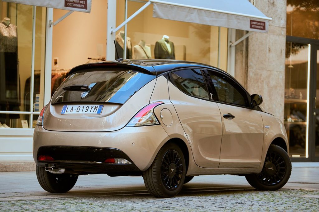 Lancia Nuova Ypsilon Monogram