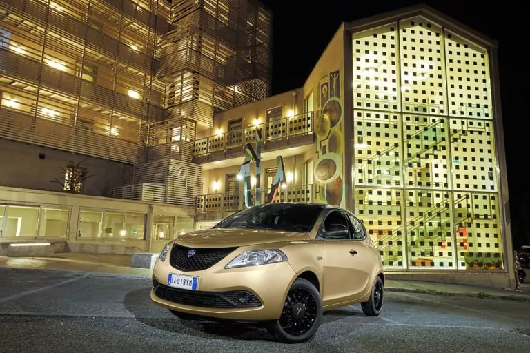 Lancia Nuova Ypsilon Monogram