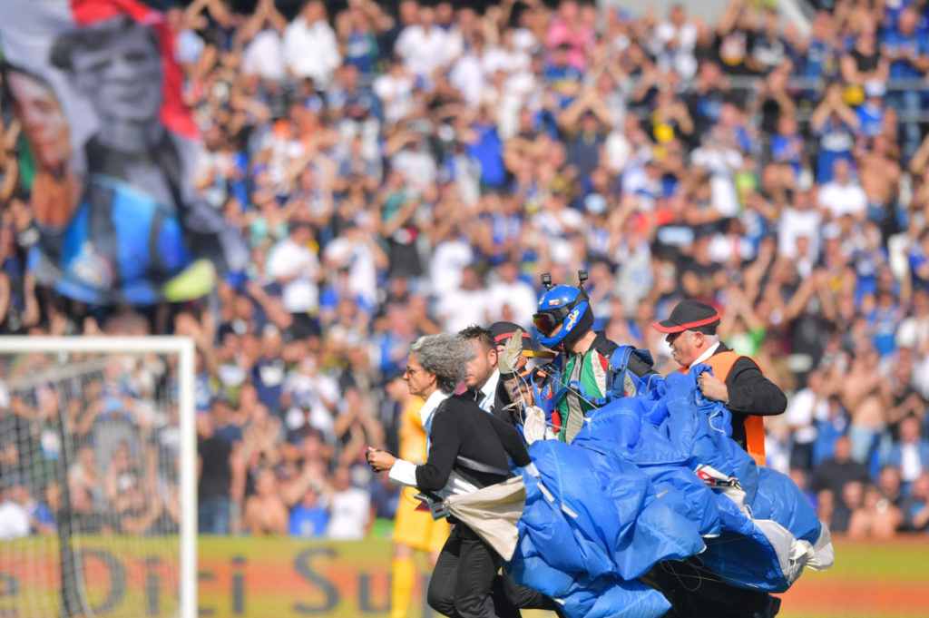 Paracadutista Sassuolo-Inter