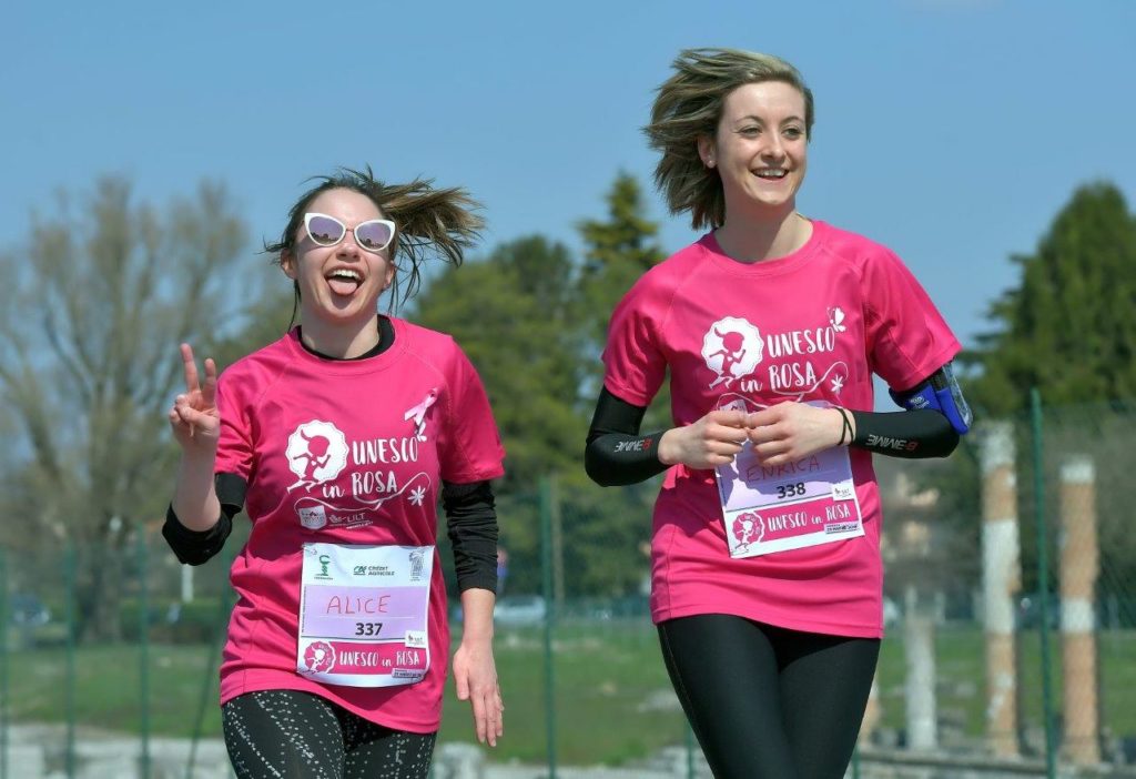 Ragazze nel Foro di Aquileia