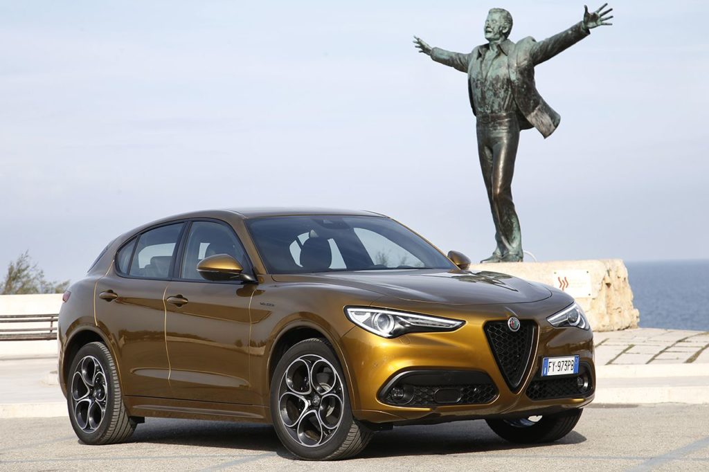 alfa romeo giulia stelvio my2020