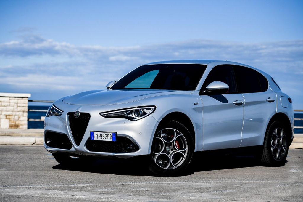 alfa romeo giulia stelvio my2020