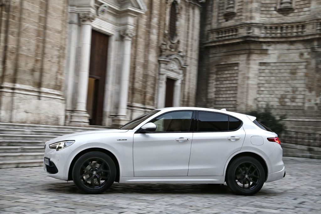alfa romeo giulia stelvio my2020