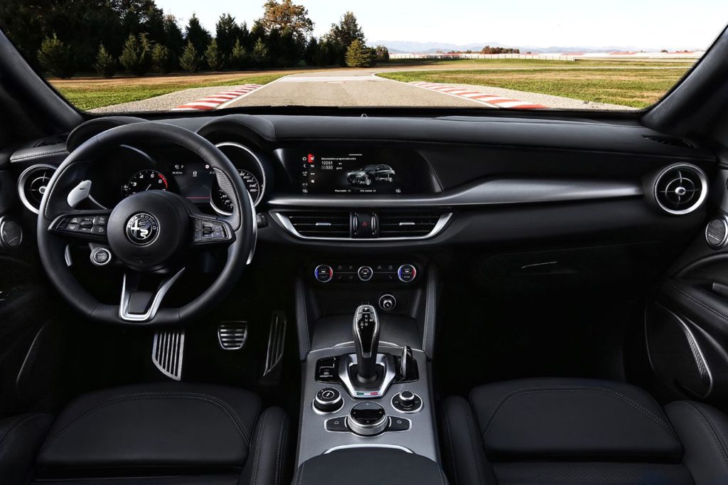alfa romeo giulia stelvio my2020
