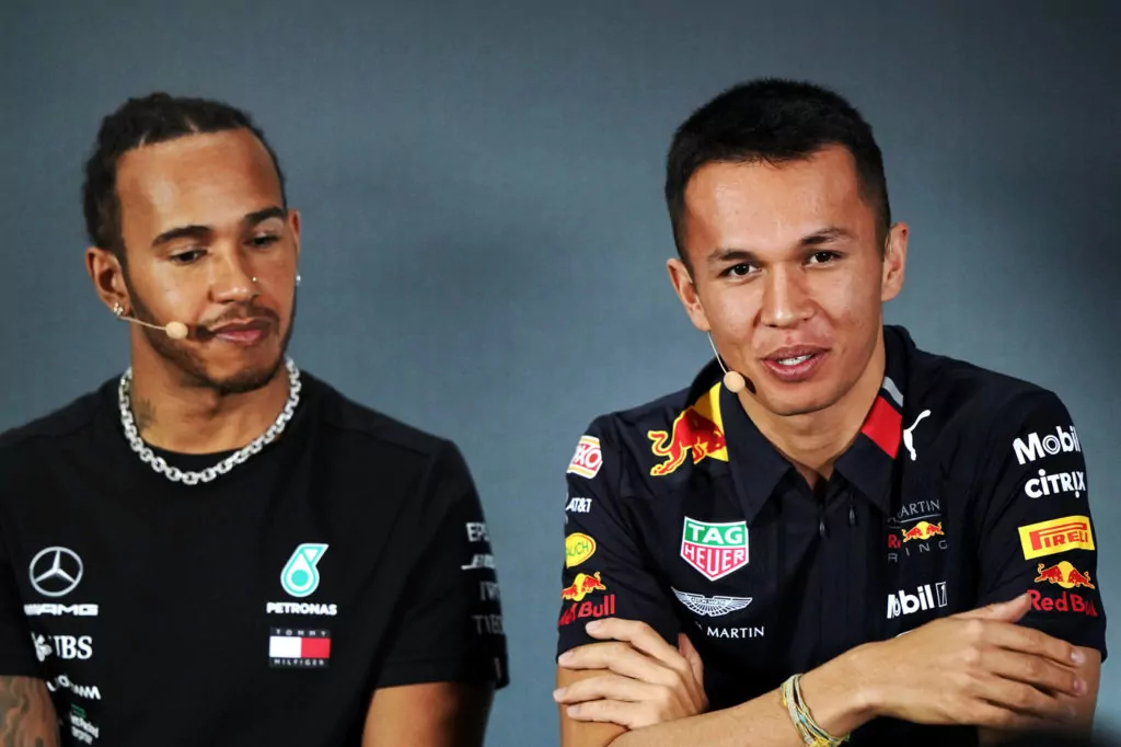 Albon e Hamilton