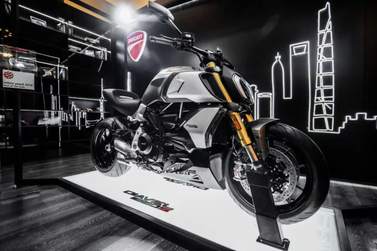 ducati diavel