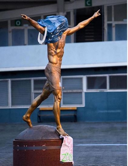 statua ibrahimovic
