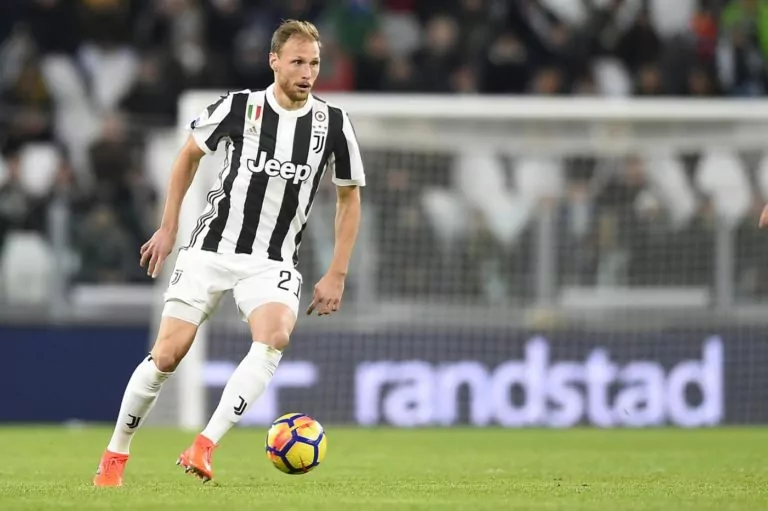Howedes