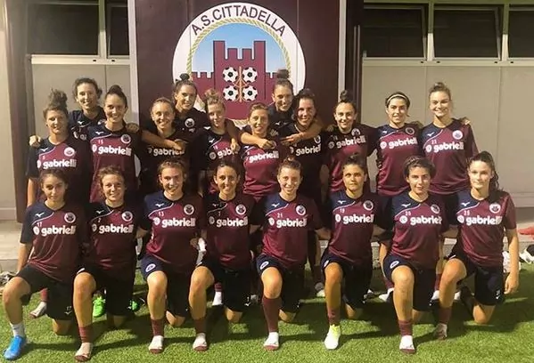 Lady Granata Cittadella femminile