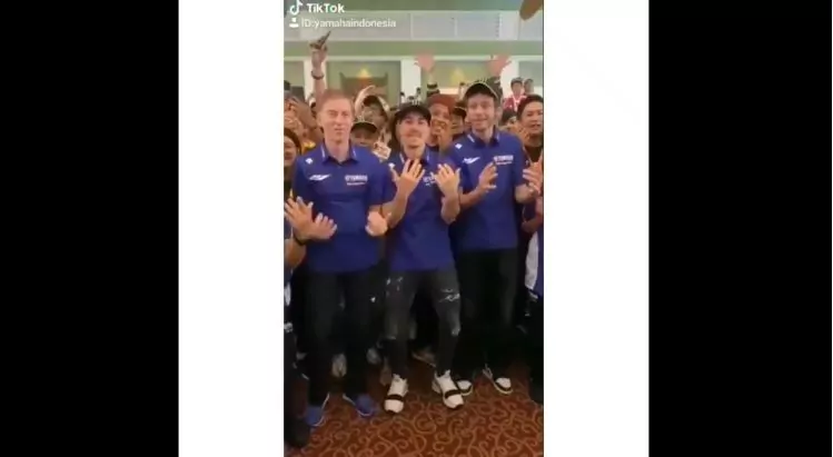 maverick vinales valentino rossi yamaha
