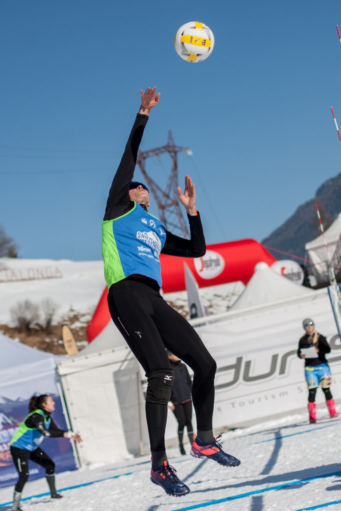 mizuno snow volley marathon