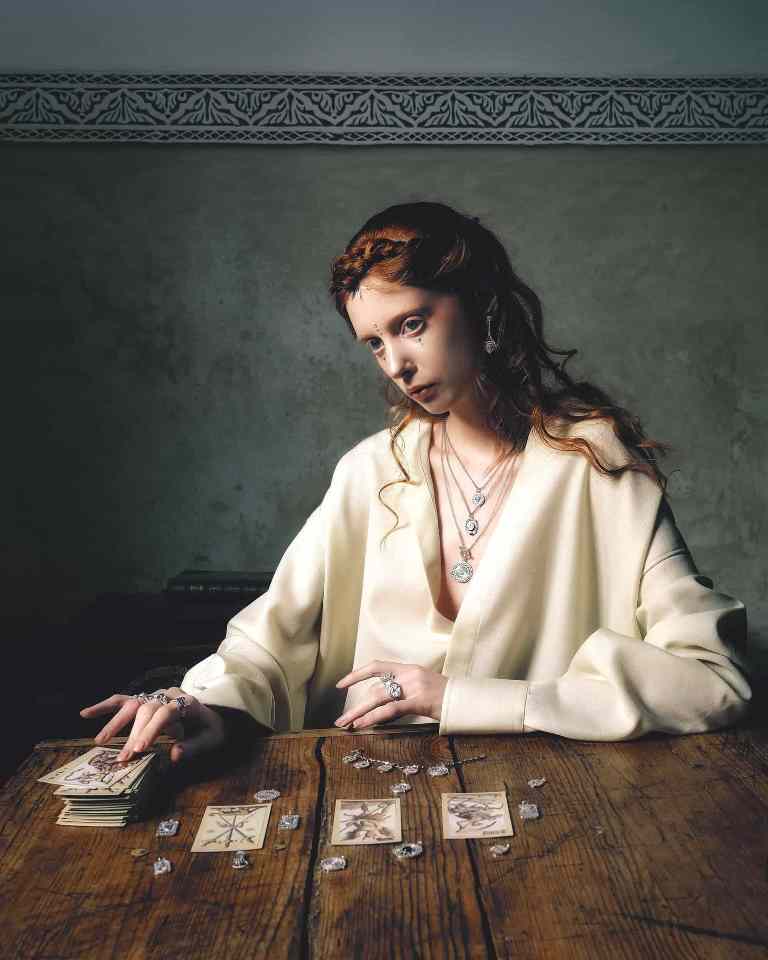 Nove25_TAROT