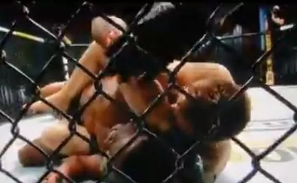 Marvin Vettori rear naked choke