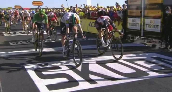 Vittoria Sam Bennett decima tappa Tour de France