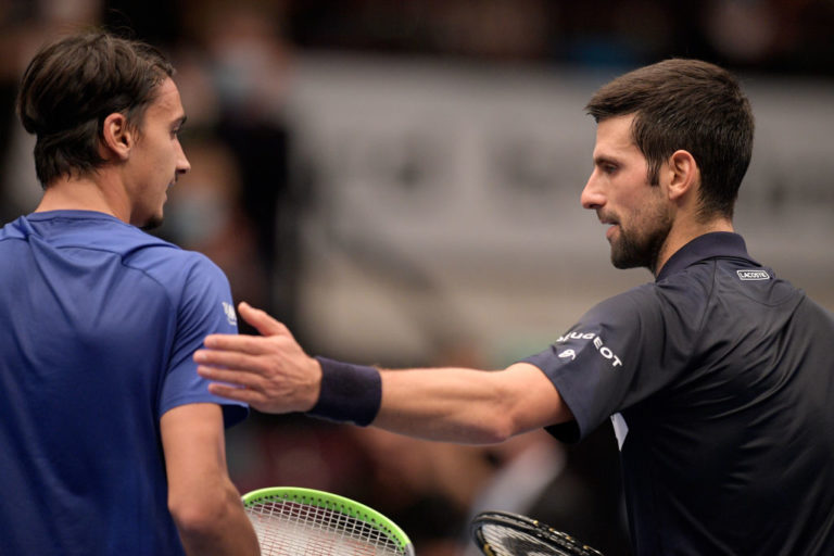 Sonego e Djokovic