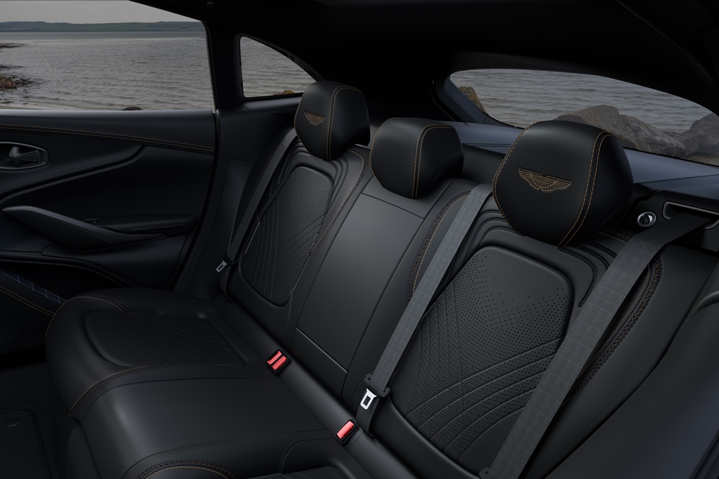 Q by Aston Martin DBX Bowmore Edition