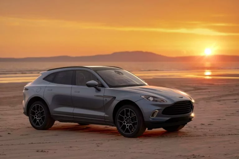 Q by Aston Martin DBX Bowmore Edition