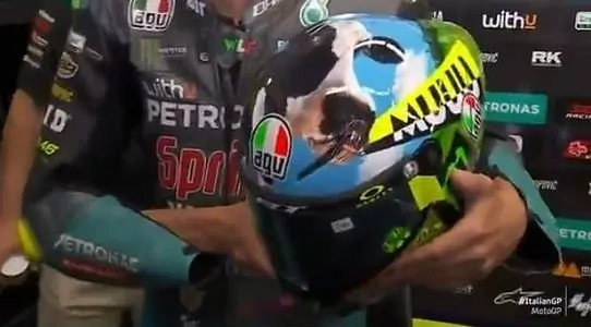 valentino rossi casco mugello 2021