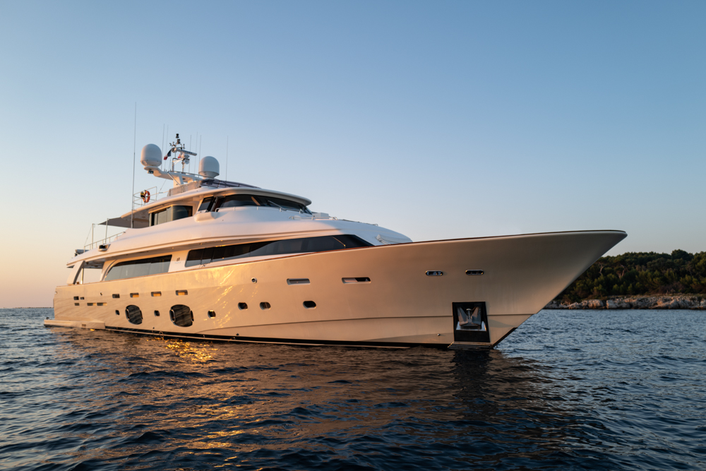custom line navetta