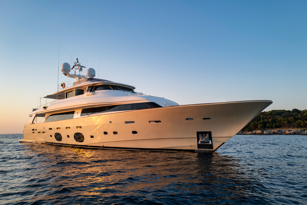 custom line navetta