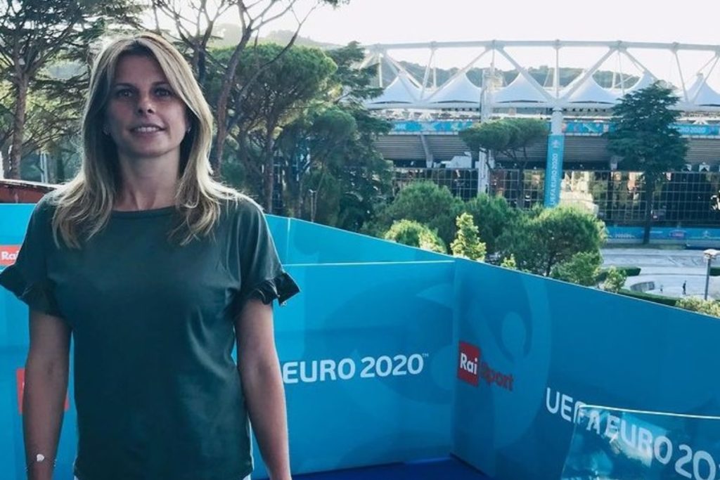Passato azzurro e tanta competenza, chi è Katia Serra: la telecronista  scelta dalla Rai per Italia-Inghilterra