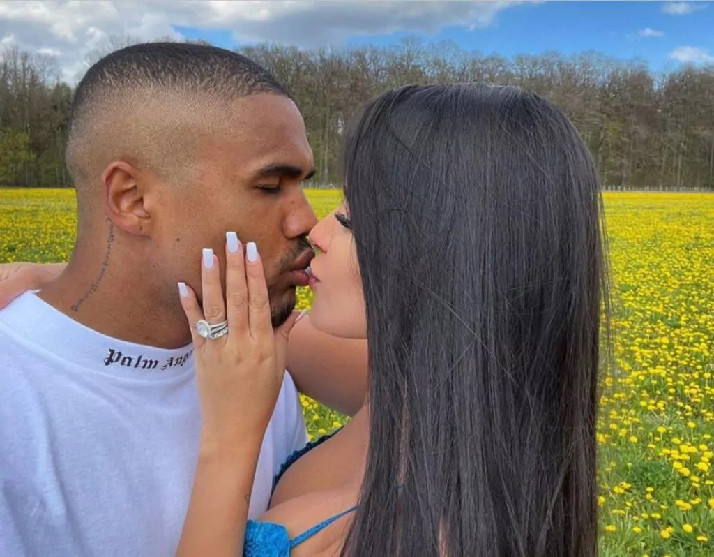 Douglas Costa