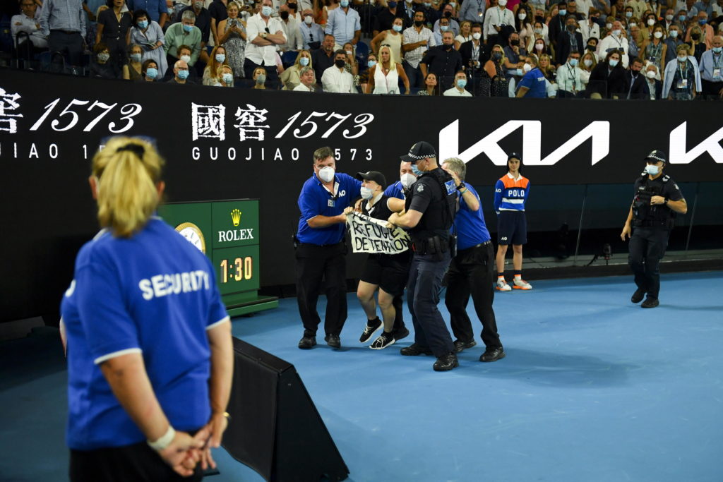 invasione di campo finale australian open