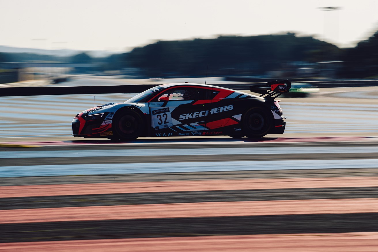Skechers x WRT Car 32