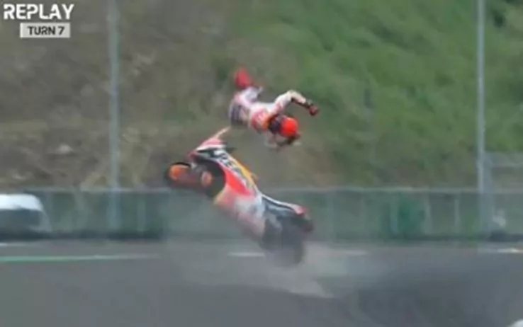 caduta marc marquez