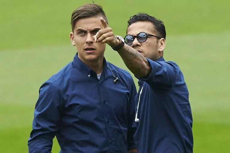 Dybala Dani Alves