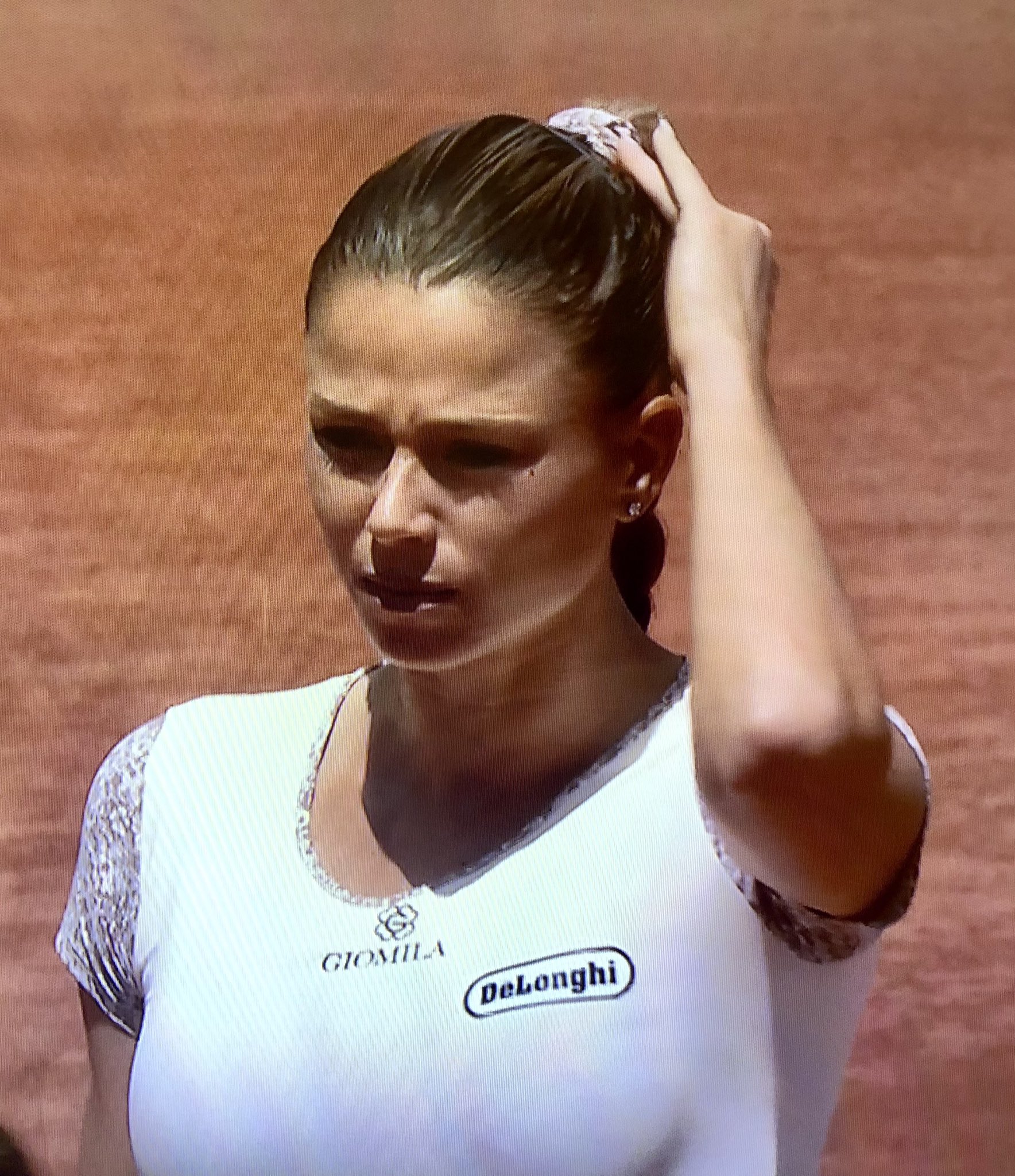 camila giorgi logo divisa